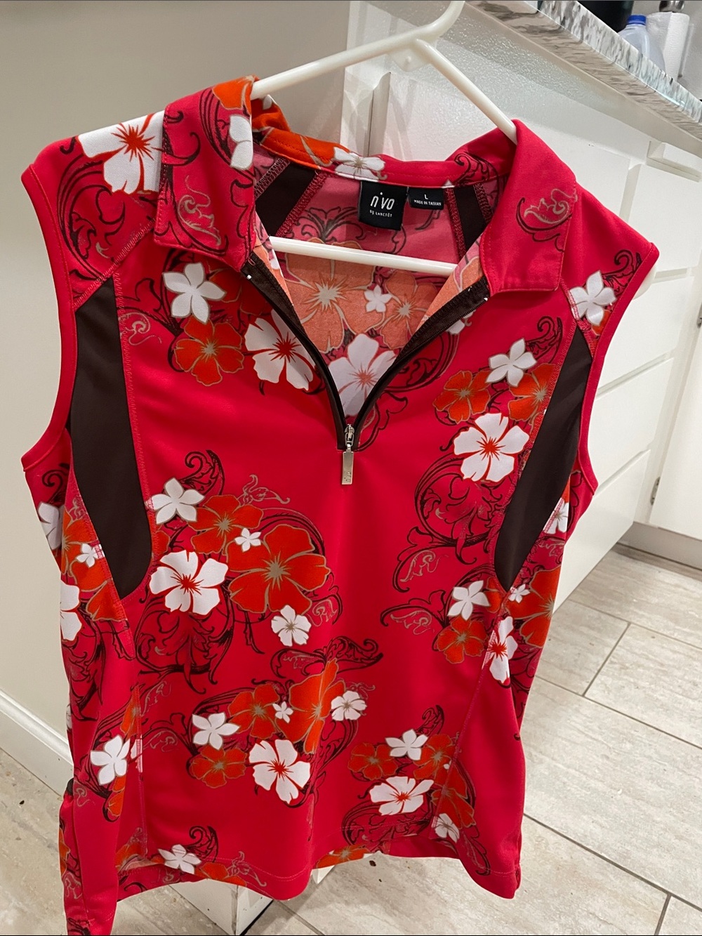 I/O Floral Red Sleeveless Zip Golf Tank